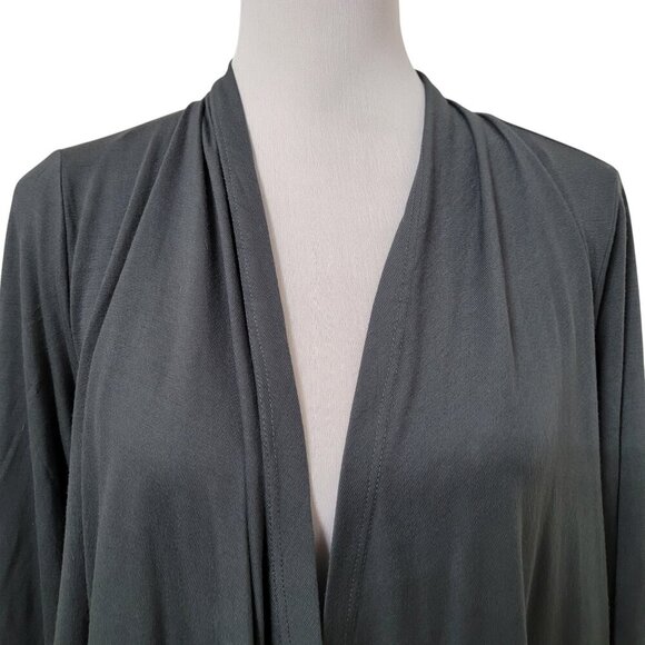 A Walk in the Park Size M Gray Snowmen Graphic Print Open Cardigan - Picture 2 of 12